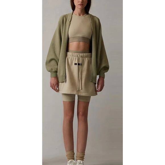 Women's Fear of God Essentials Fleece Mini Drawstring Skirt in Wheat size L - Picture 1 of 9